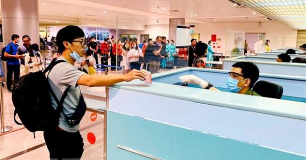 Áp dụng tờ khai y tế bắt buộc hành khách nhập cảnh từ Hàn Quốc vào Việt Nam