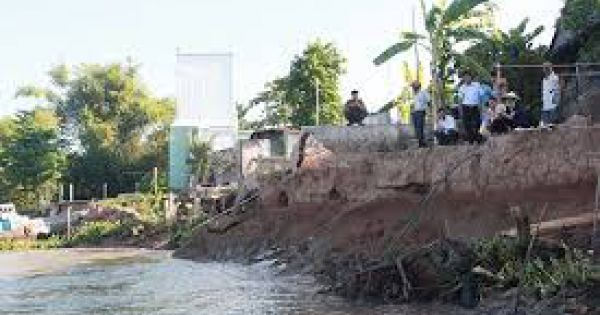 Đồng Tháp kiến nghị Chính phủ hỗ trợ gần 1.000 tỷ đồng xử lý sạt lở