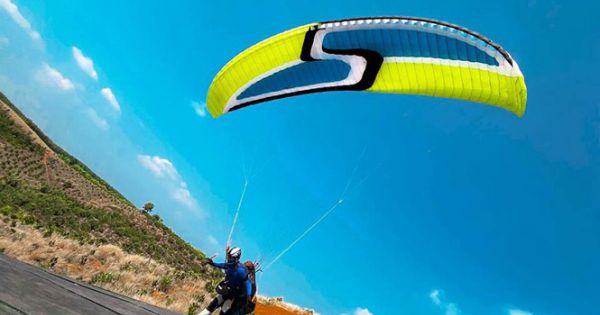 Đình chỉ tour dù lượn 