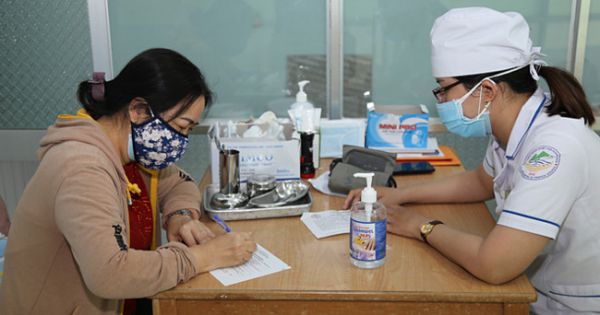 Bộ Y tế: Cảnh giác với tất cả người bệnh tới viện khám