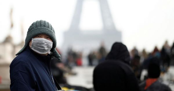 Số ca nhiễm Covid-19 tăng nhanh, Pháp lên kế hoạch phong tỏa