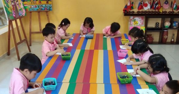 TPHCM: Lớp mẫu giáo chưa có giấy phép, vẫn giữ trẻ mùa dịch Covid-19