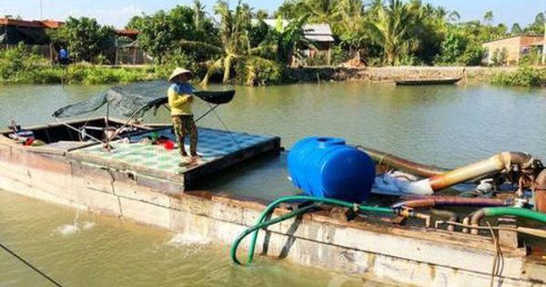 Nước ngọt lên tới 150.000 đồng/m3, dịch vụ chuyển nước đắt hàng