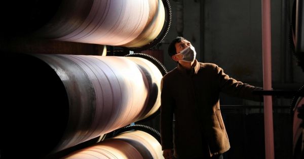 Covid-19 gây sức ép lên sản xuất công nghiệp