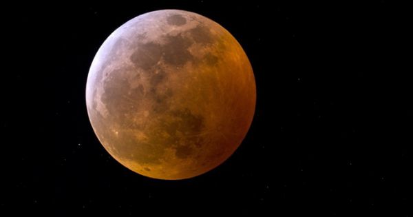 Việt Nam sắp đón siêu trăng