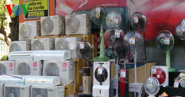 Thị trường điện lạnh đìu hiu vắng khách