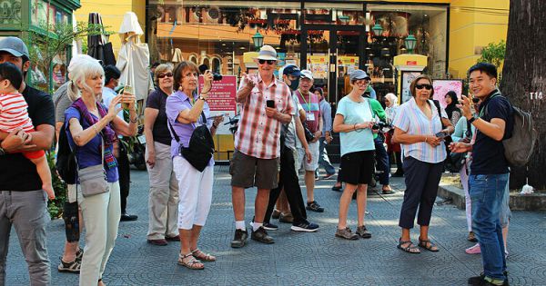 Hướng dẫn viên du lịch chật vật mưu sinh