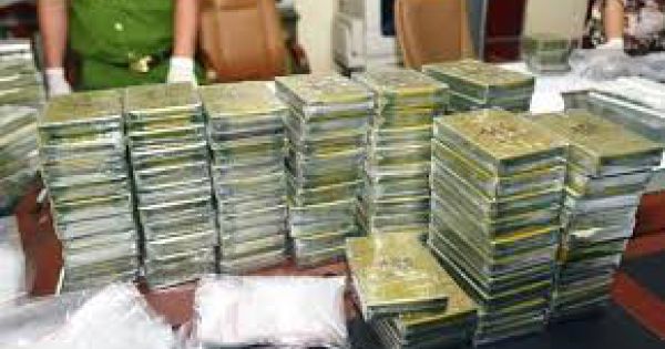 Tuyên 6 án tử hình trong đường dây mua bán gần 500 bánh heroin