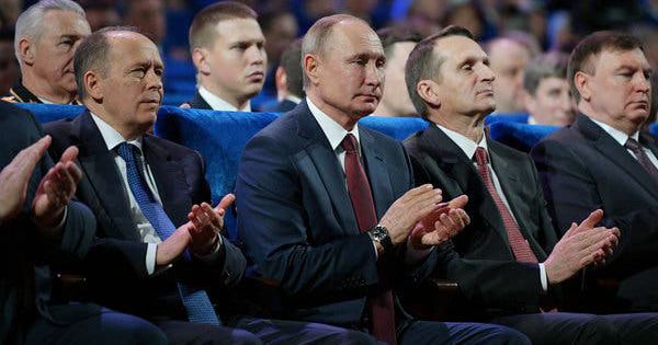 Hạ viện Nga thông qua đề xuất sửa đổi Hiến pháp