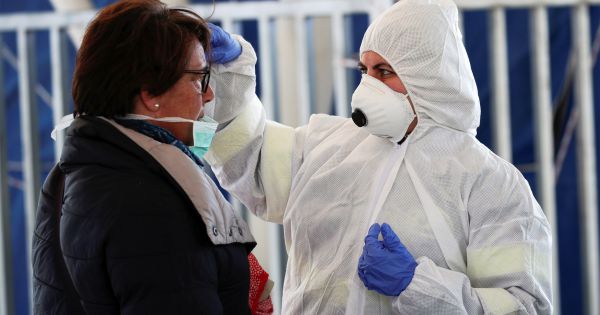 Đại dịch Covid-19 bùng phát mạnh ở châu Âu