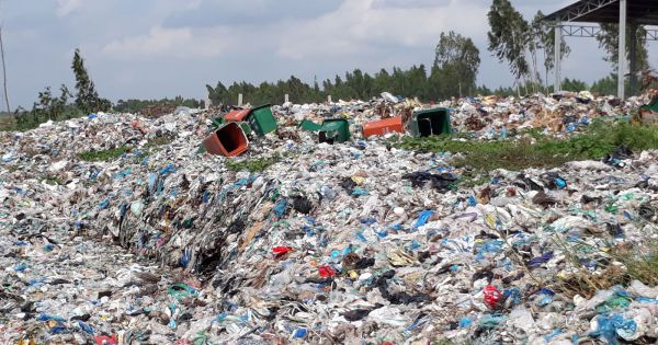 Hong Kong đối mặt vấn nạn ô nhiễm môi trường từ khẩu trang bỏ đi