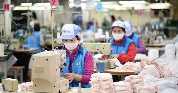 Hôm nay mở bán “khẩu trang vải kháng giọt bắn”