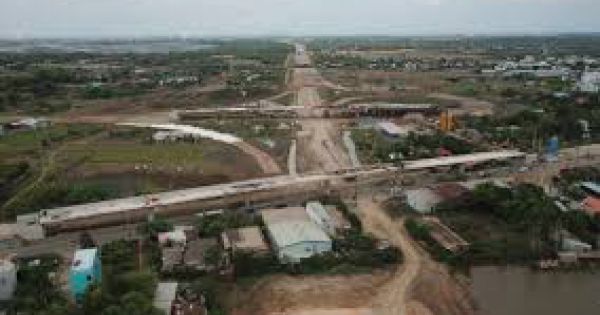 Cao tốc Bến Lức - Long Thành đang 'cầu cứu'