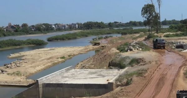 Quảng Ngãi: Mỏ cát Đại Nguyên – nỗi ám ảnh của người dân địa phương