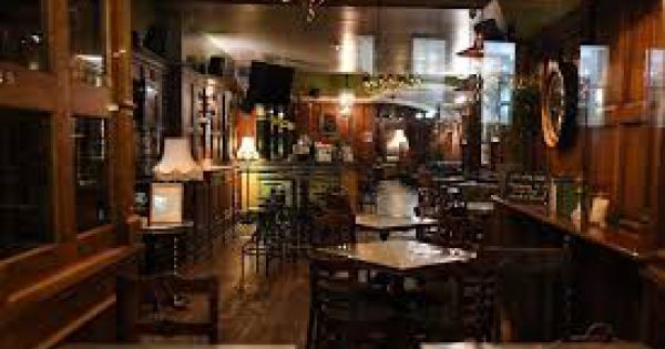 Nhà hàng không đóng cửa theo yêu cầu phòng chống dịch Covid-19 có thể bị phạt tới 10 triệu đồng