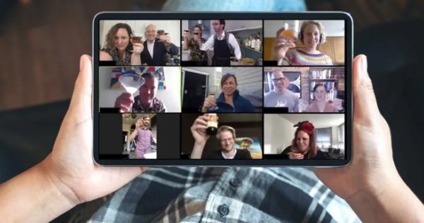 Zoom bị kiện vì gửi dữ liệu cho Facebook