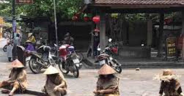 Người nhà Phan Văn Anh Vũ giả “cái bang”: Công an vào cuộc