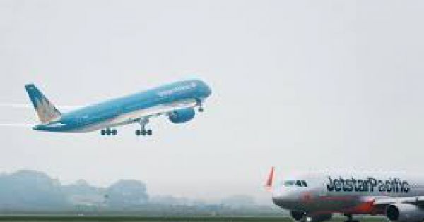 Vietnam Airlines miễn phí vé máy bay cho bác sĩ, y tá chống dịch Covid-19