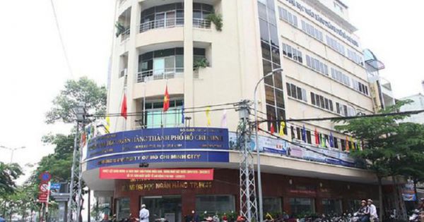 Hiệu trưởng, Phó hiệu trưởng ĐH Ngân hàng TPHCM bị đình chỉ công tác