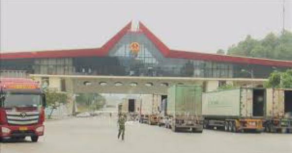 Đề nghị Trung Quốc mở luồng ưu tiên giải phóng nông sản ùn ứ