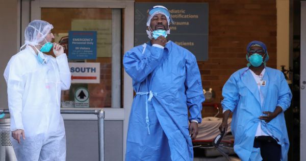 Số ca mắc Covid-19 tại Mỹ tiếp tục tăng cao