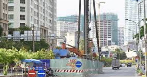 TP.HCM tạm ngưng các công trình đào đường dịp lễ 30/4