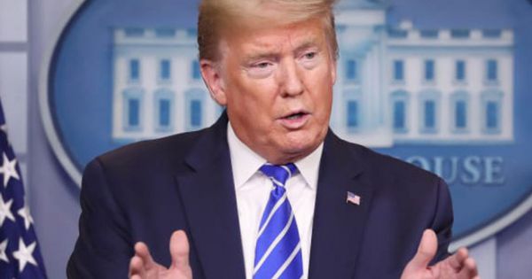 Trump ký ban hành đạo luật phân bổ 484 tỷ USD hỗ trợ chống dịch