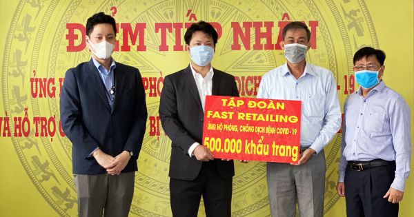 Quyên góp 10 triệu chiếc khẩu trang ngăn chặn lây lan đại dịch