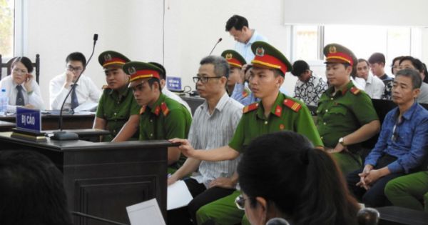 Hủy tạm giam 3 cán bộ liên quan vụ cựu Bí thư Bến Cát mua đất