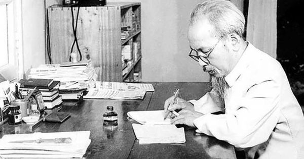 Tổ chức cuộc thi trực tuyến 