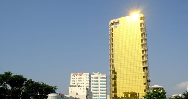 Xử lý sai phạm tại 2 cao ốc “bọc” kính vàng gây nhức mắt