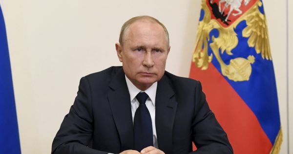 Nga dỡ bỏ phong tỏa quốc gia dù dịch Covid-19 đang phức tạp