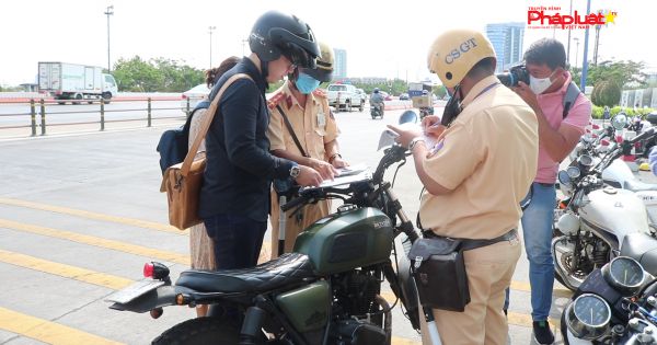 Ngày đầu CSGT ra quân, được phép dừng tất cả phương tiện để kiểm tra