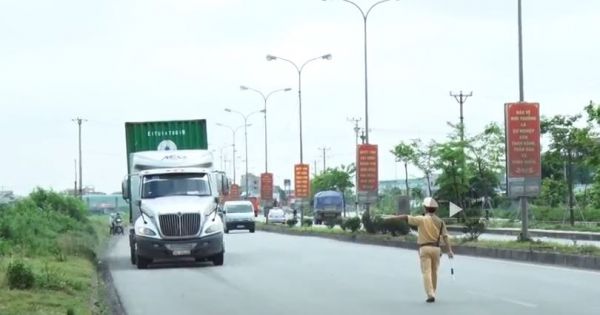 Ninh Bình: Ngày đầu ra quân thực hiện tổng kiểm tra, kiểm soát phương tiện giao thông đường bộ