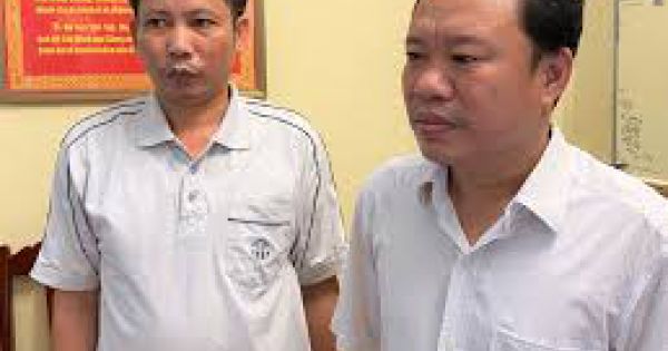 Bắt 2 cán bộ xã ở Thanh Hóa bán trái thẩm quyền hơn 16.000 m2 đất