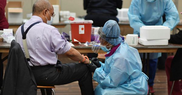 Covid-19 Thế giới: Tình trạng lây nhiễm mới tiếp tục phức tạp tại Mỹ, Nga