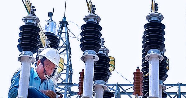 Nắng nóng gay gắt 42 độ C: Hà Nội tiêu thụ điện 'khủng', EVN lo sự cố lưới điện