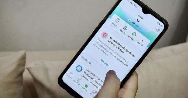 Ví điện tử đồng loạt giục người dùng gửi ảnh chứng minh thư