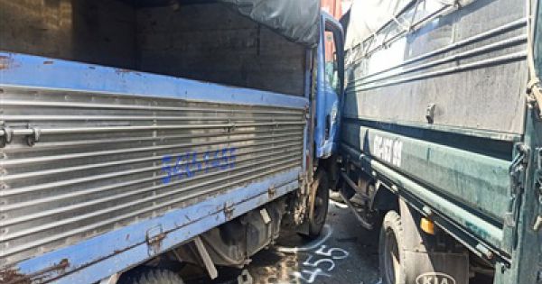 11 xe tông nhau liên hoàn trên Quốc lộ 1 ở TP.HCM