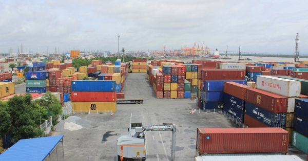 Ban hành quy trình lựa chọn, kiểm tra hàng hóa bằng máy soi container