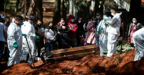 Covid-19: Mỹ, Brazil chứng kiến số ca tử vong tăng trở lại