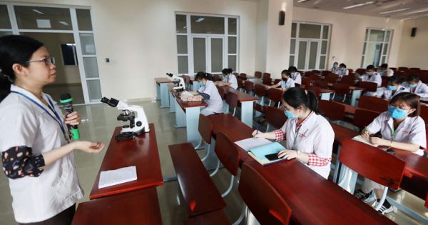 Bộ GD-ĐT đề nghị Bộ Y tế xem xét học phí trường ĐH Y dược TP HCM đóng 70 triệu đồng/năm