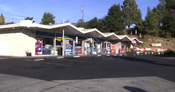 Mỹ: Nổ súng ở tiệc sinh nhật, 5 người thương vong