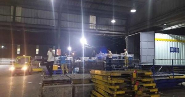 Phó Thủ tướng yêu cầu làm rõ nguồn gốc lô hàng lậu ở Nội Bài