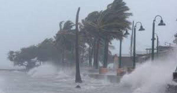 Mưa dông, gió giật mạnh đe dọa các tỉnh Bắc Bộ