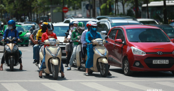 Hà Nội bước vào những ngày nắng nóng đỉnh điểm