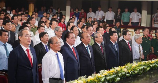 Ngày hội tôn vinh những người làm báo