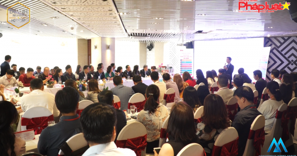 Diễn đàn toàn cảnh thương mại điện tử Việt Nam 2020