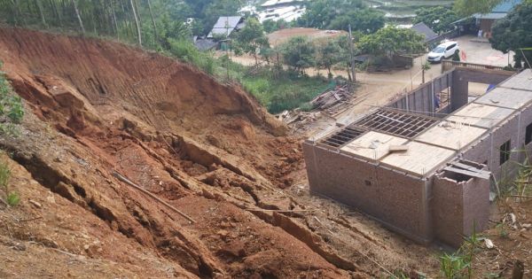 Gần 40 người ở Lào Cai suýt bị một góc quả đồi vùi lấp