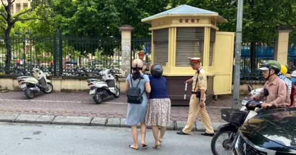 Làm rõ vụ cán bộ CSGT Hà Nội bị tố 'giật tay lái' xe máy làm ngã 2 phụ nữ